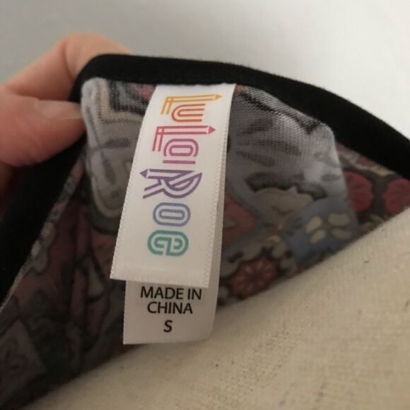 LuLaRoe Classic Tee  - Picture 5 of 5